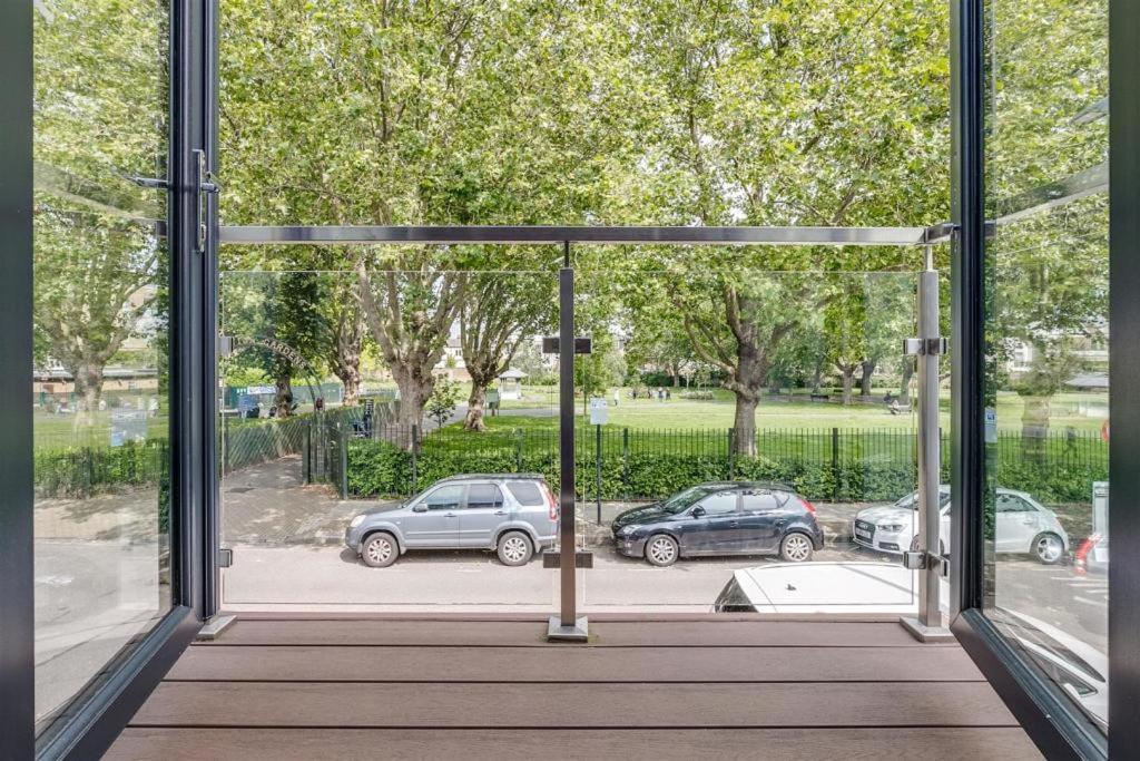 Villa 2 Bed 2 Bath Balcony View Wimbledon Tennis London Exterior foto