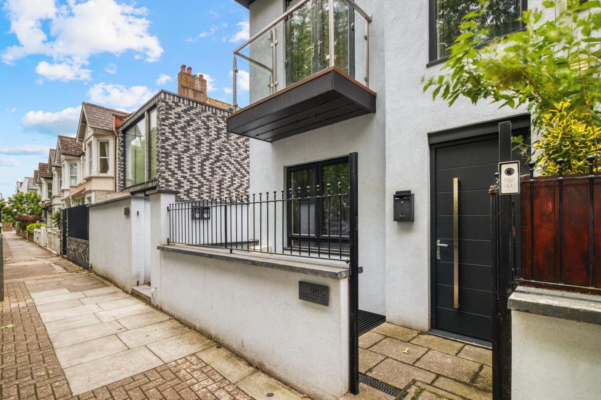 Villa 2 Bed 2 Bath Balcony View Wimbledon Tennis London Exterior foto